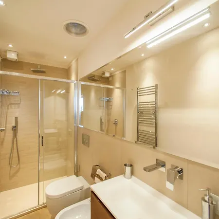 Apartment Guesthost - Exclusive Duomo View *